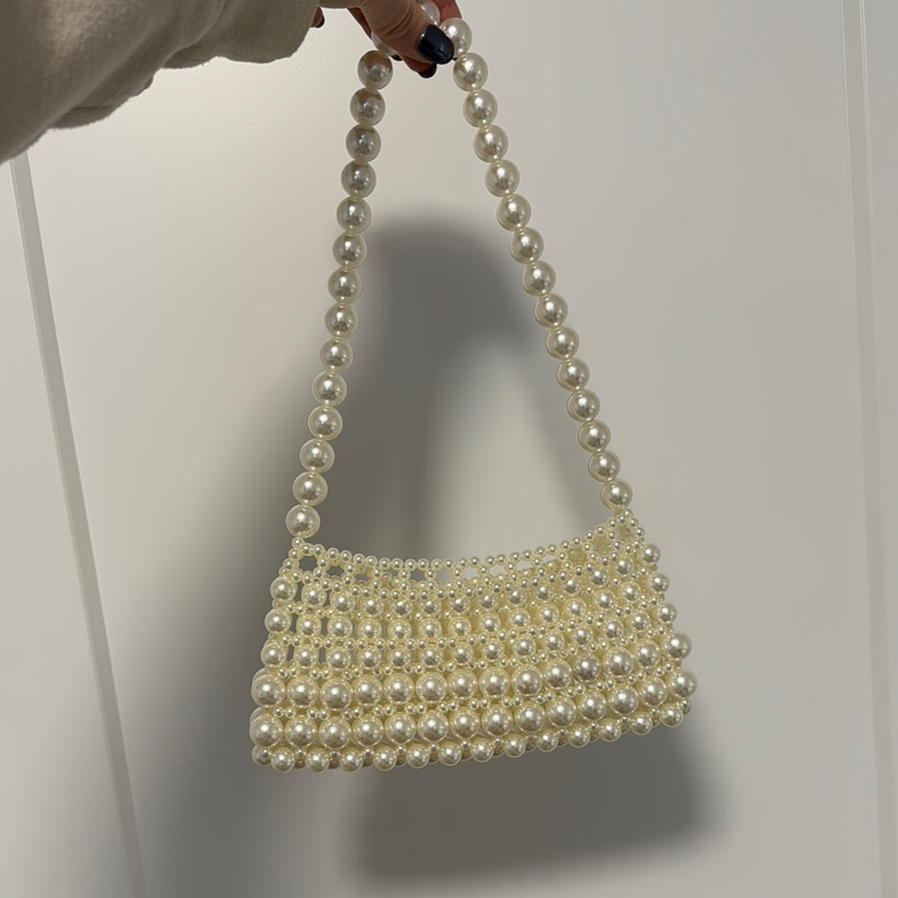 Elegant Pearl Beaded Handbag